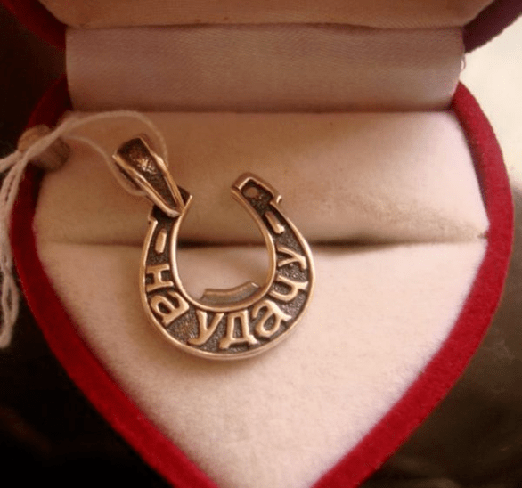 veľa šťastia amulety