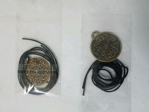 Verte v cisársky amulet